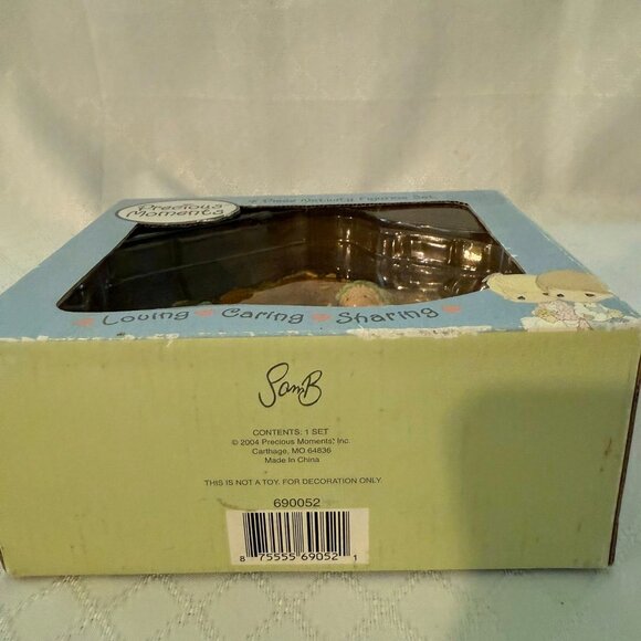 2004 Precious Moments 4 Piece Nativity Figurine Set - Picture 3 of 8